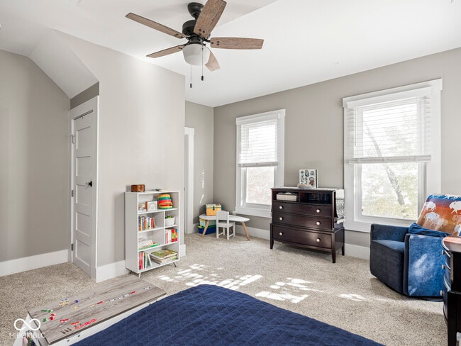 Building Photo - 622 N Hamilton Ave