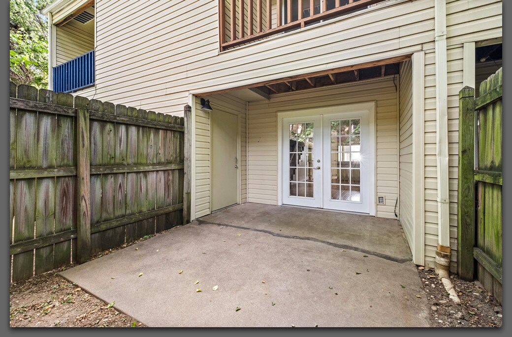 Patio - 1519 N Leverett Ave