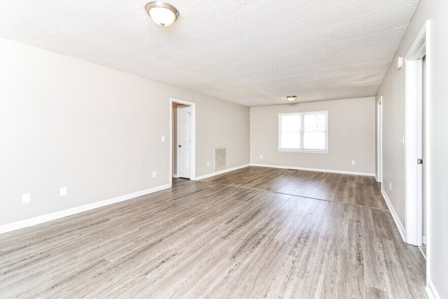 Building Photo - 56 Habersham Cir NE