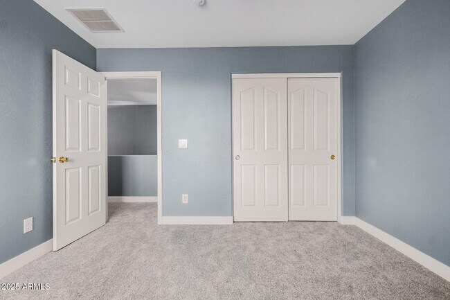Building Photo - 22164 W Devin Dr