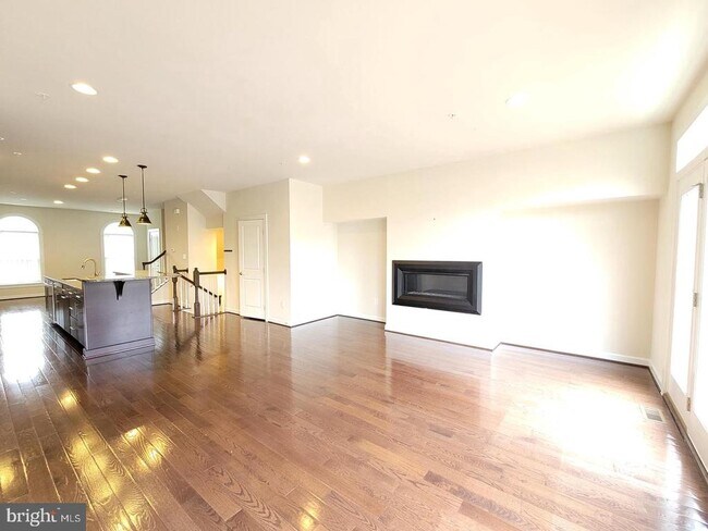 Building Photo - 3605 Katherine Way