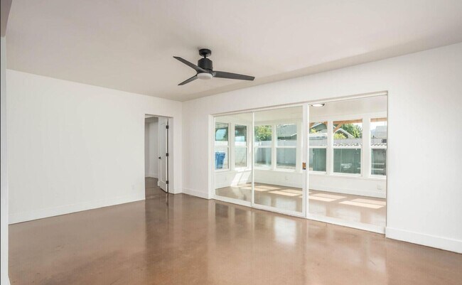 Building Photo - Biltmore District Luxury – 3 month leases avaialble 2,795.00
