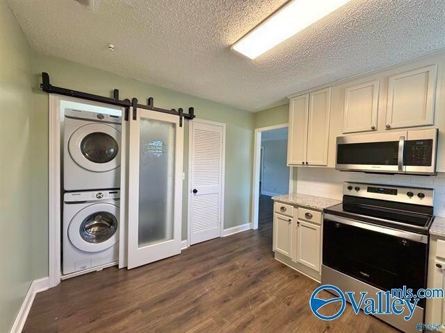 Building Photo - 1208 SE Willowbrook Dr