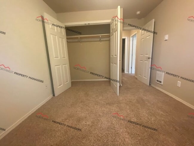 Building Photo - STATUS: AVAILABLE | R202 | $1895.00 + $100...
