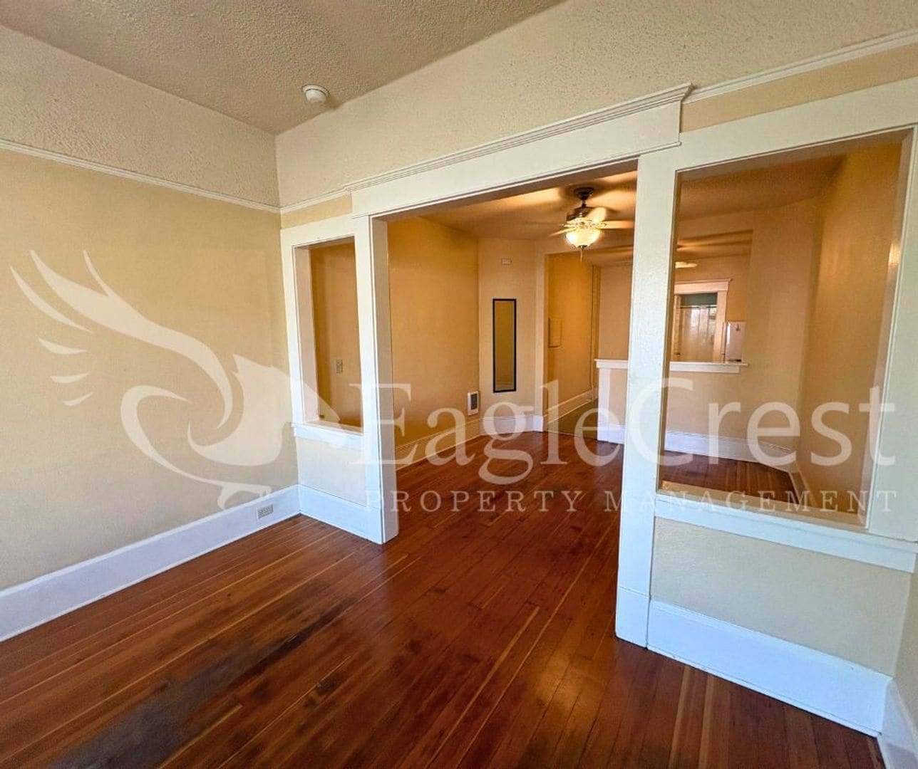 Building Photo - 105NSP