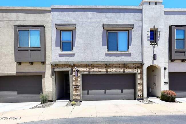 Building Photo - 7320 E Vista Bonita Dr
