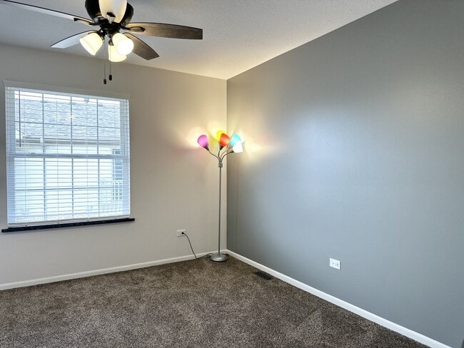 Building Photo - 1227 Leon Way