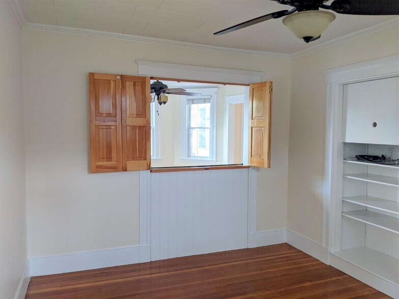 Building Photo - 13 Garden Ter