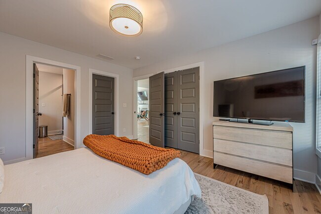 Building Photo - 1953 Beecher Rd SW