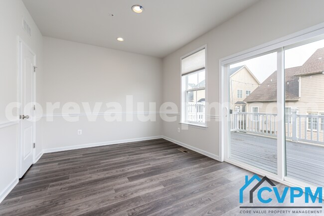 Building Photo - 7772 Willow Oak Ct