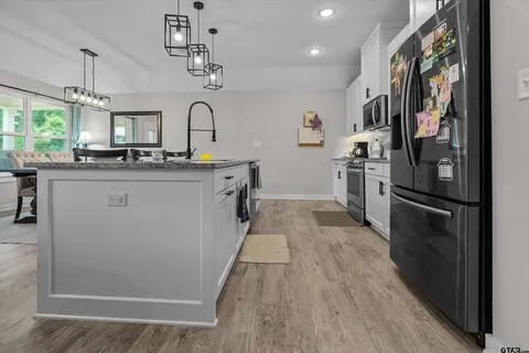 Building Photo - 17471 CR 4108