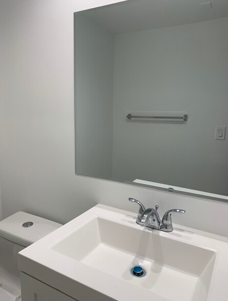 Building Photo - 6950 SW 55th Ter E