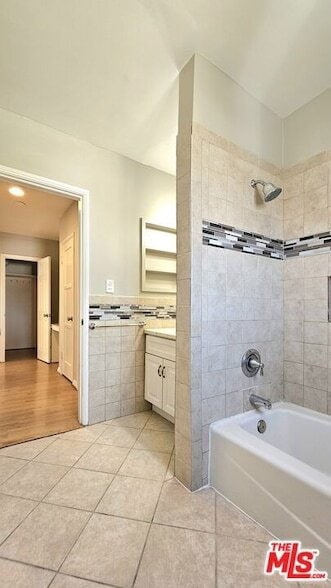 Building Photo - 1022 S Norton Ave