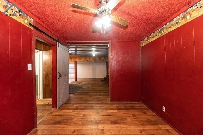 Building Photo - 808 S Yosemite St