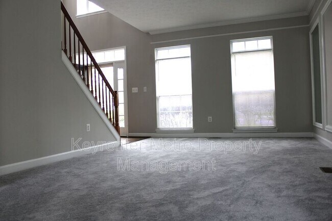 Building Photo - 1614 Albert Dr