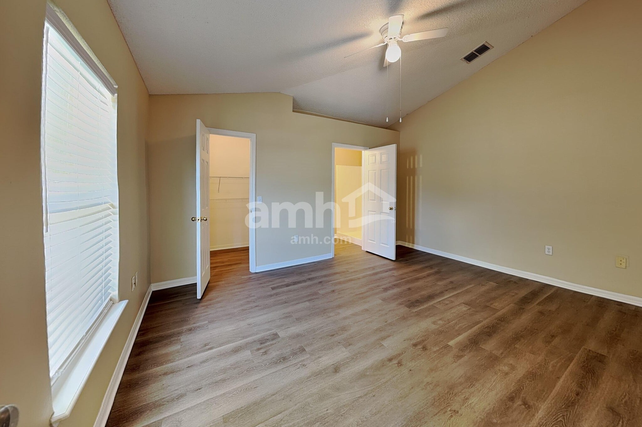 Building Photo - 147 Timbercreek Pines Cir