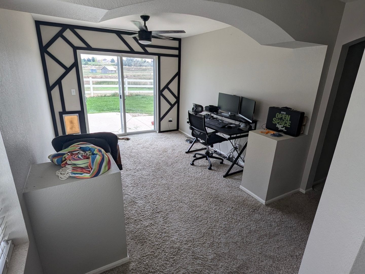 Building Photo - 3825 Kenwood Cir
