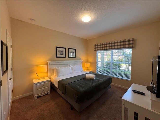 Building Photo - 3075 Beach Palm Ave