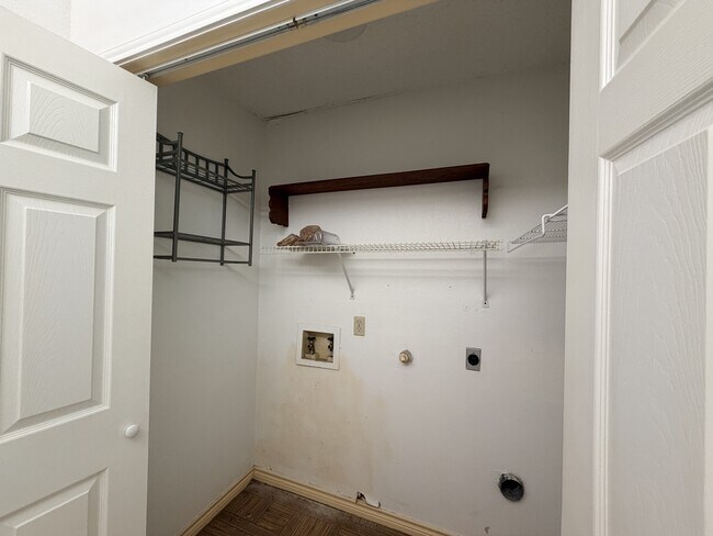 Building Photo - 7126 Fort Collins Dr