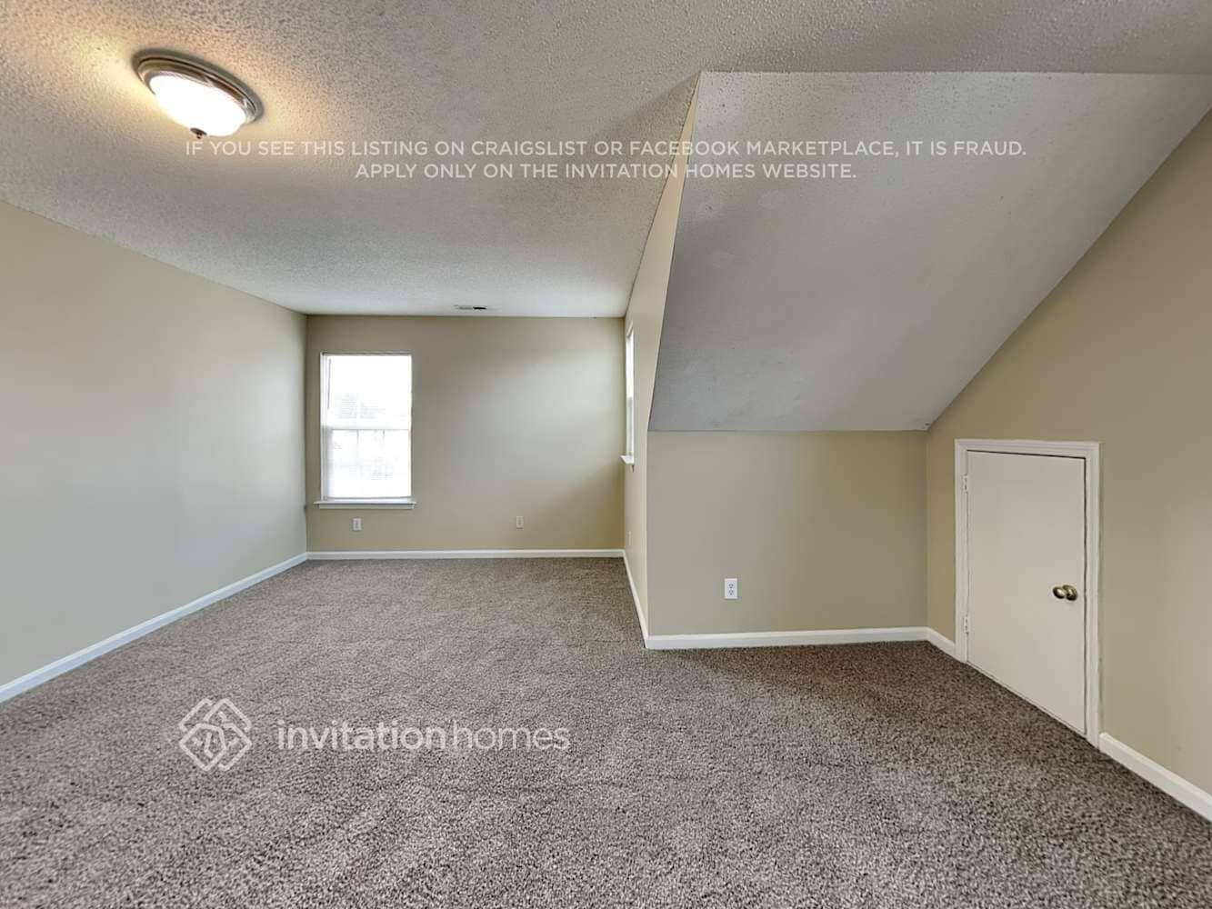 Building Photo - 4513 Hyperion Ct