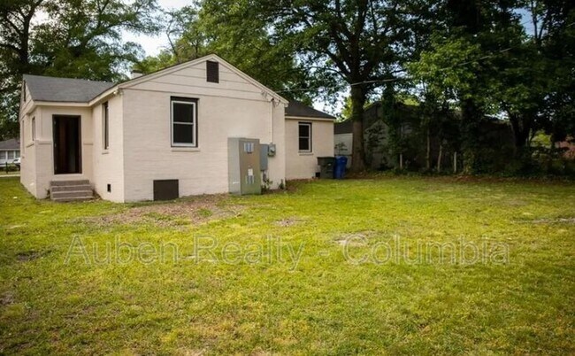 Building Photo - 1420 S Kilbourne Rd