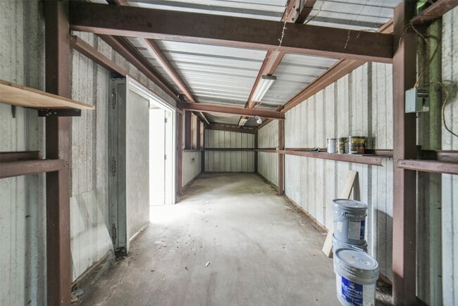 Building Photo - 11023 Forrest Valley Dr