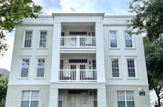 Building Photo - 1020 Siena Park Blvd W