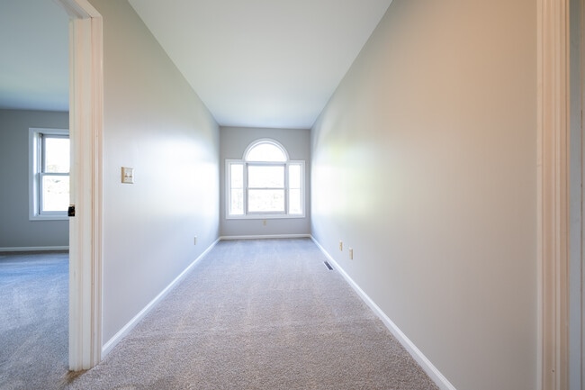 Building Photo - 14770 81st Ave N