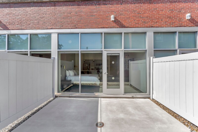 Building Photo - 888 Delaware Ave