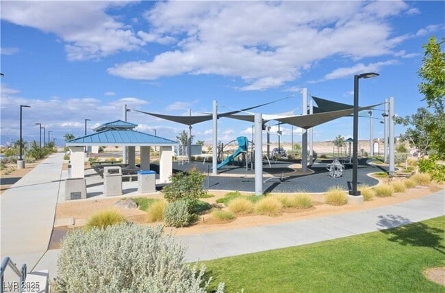 Building Photo - 2454 Bagnara Pl