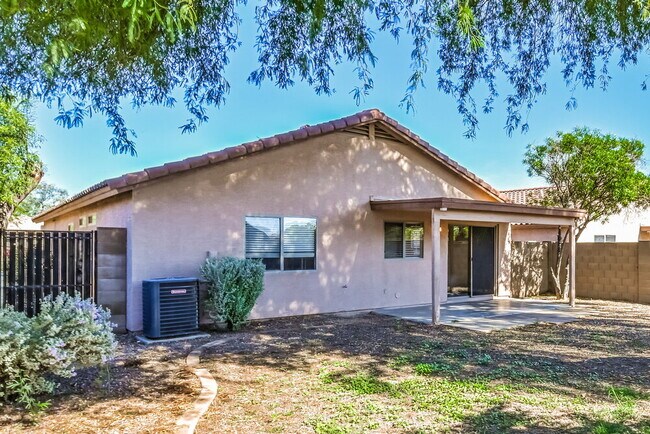 Building Photo - 15029 W Calavar Rd