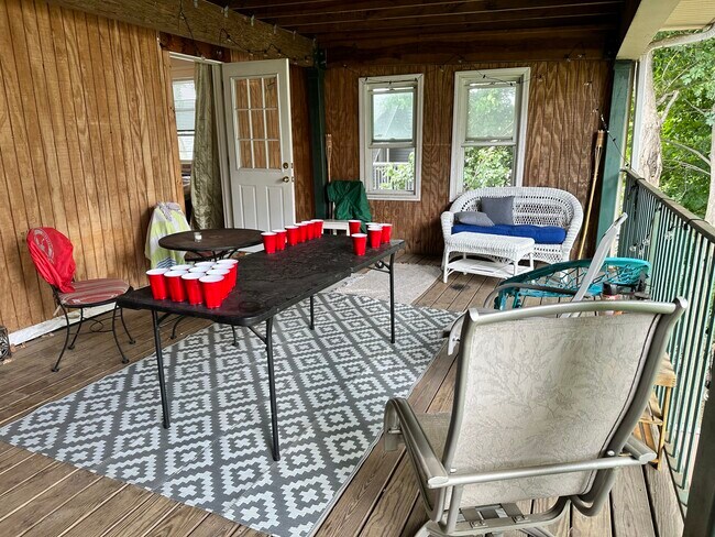 Building Photo - 223 Summer St