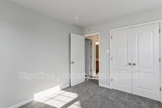 Building Photo - 18234 Hurricane Ct