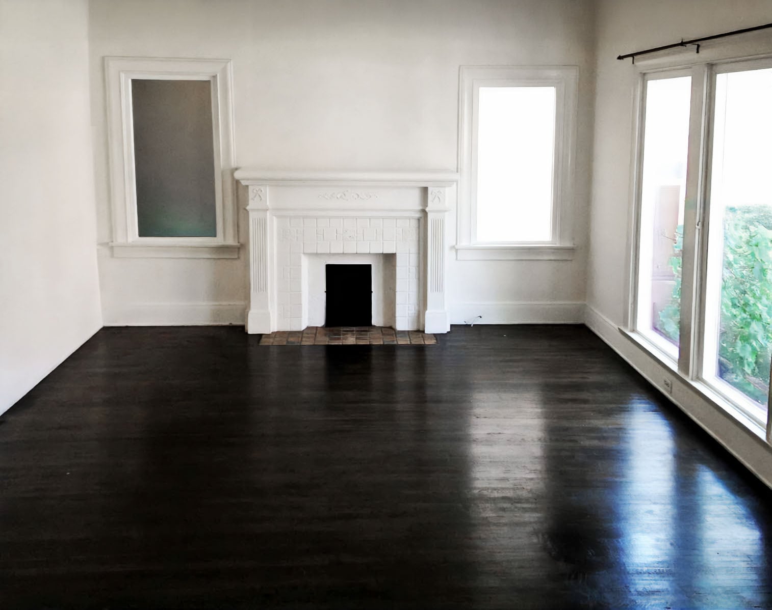 Building Photo - 6116 Fountain Ave