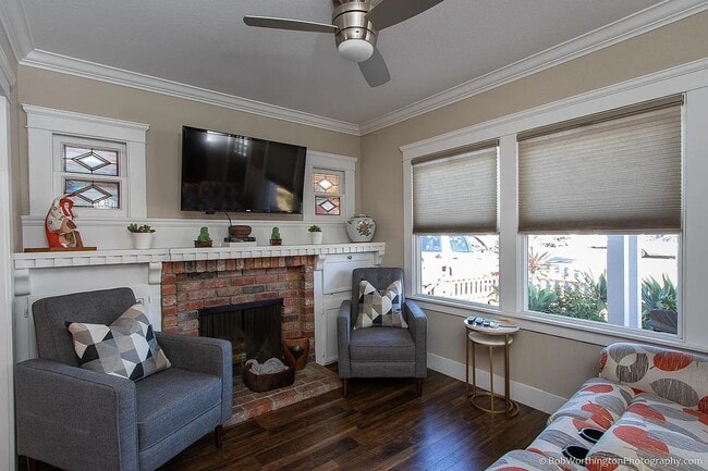 Building Photo - 4004 Arizona St