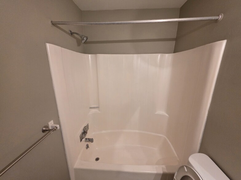 Building Photo - 270 Beth Ann Dr