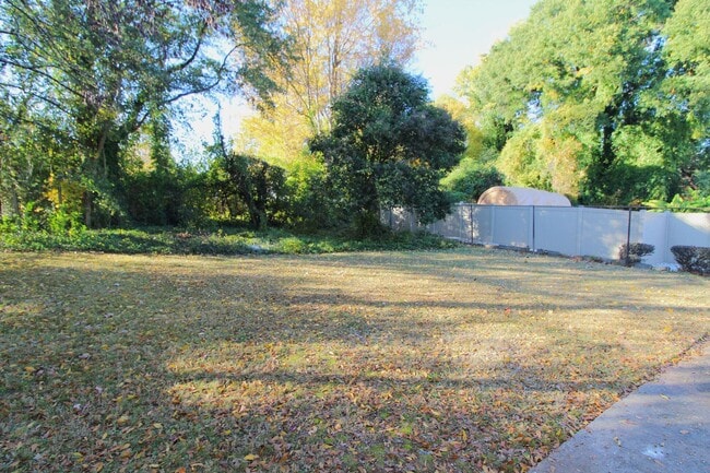 Building Photo - Welcome to Your New Home in Enderly Park!