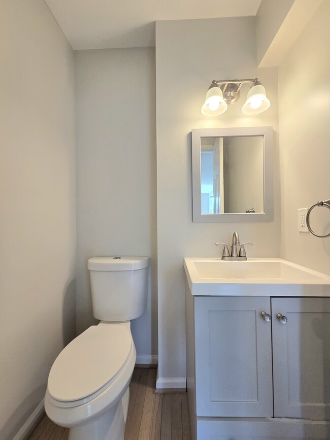 Building Photo - 10810 Norman Ave