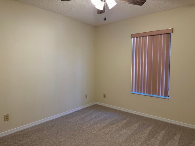 Building Photo - 6741 Veronica Ct