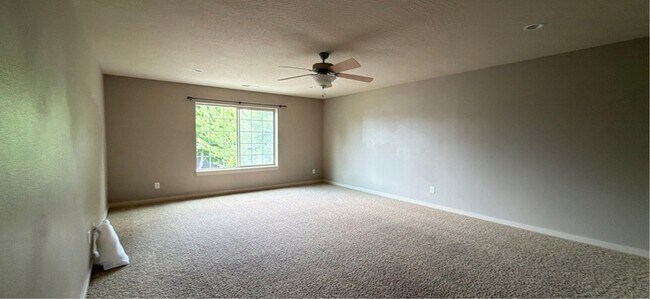 Building Photo - 2175 Mayfly St