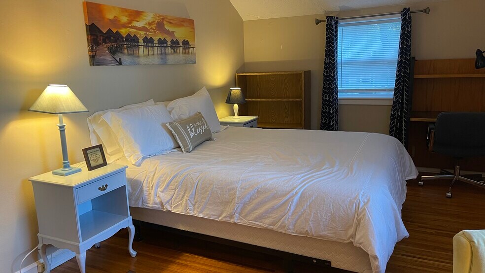 Bedroom 2 - 3 Stanford Rd W