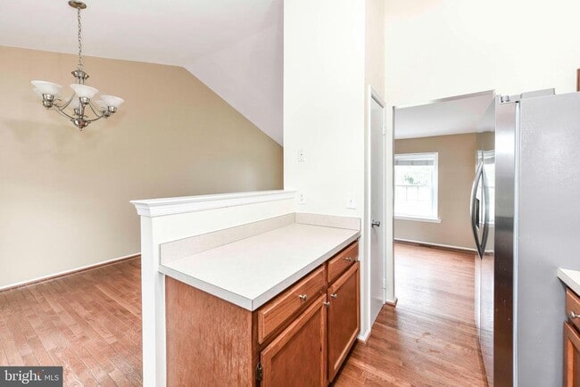 Building Photo - 10135 Forest Hill Cir