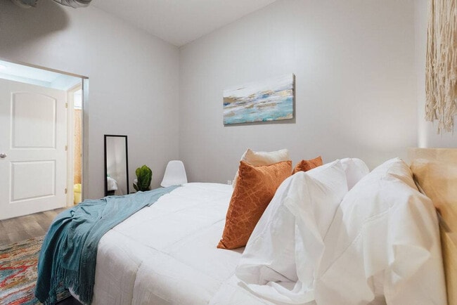 Building Photo - 117 Spring St