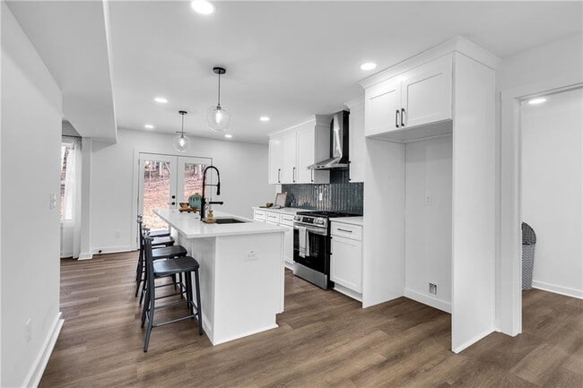 Building Photo - 3290 Ethan Dr