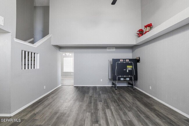 Building Photo - 3329 Tierra Yvette Ln