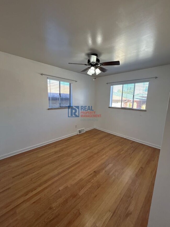 Building Photo - 1343 S Grant St