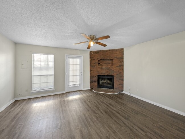 Building Photo - 2456 N Brophy Cir