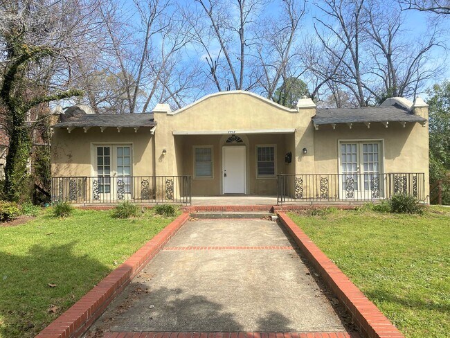Building Photo - 2713 Vineville Ave