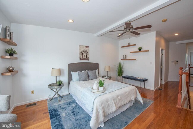 Building Photo - 2025 Parrish St