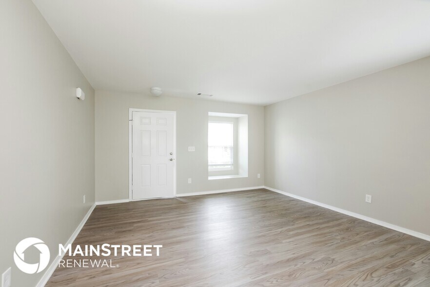Building Photo - 15810 Normans Landing Dr